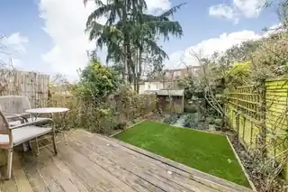 35 Trilby Road, photo 3