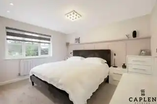 35 Wroxham Way, photo 4