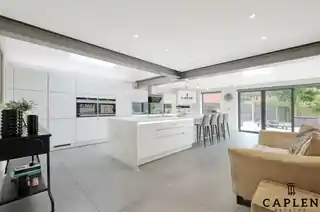 35 Wroxham Way, photo 2