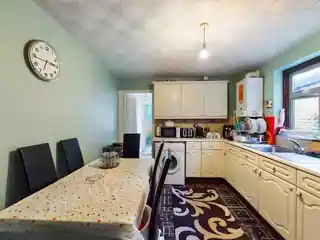 355 Halley Road, photo 3