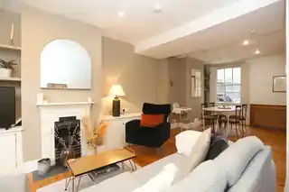 36 Admaston Road, photo 3