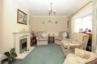 36 Beechwood Avenue, photo 2