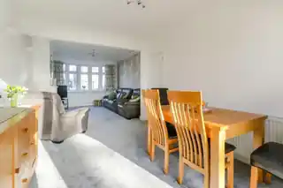 36 Broadoak Avenue, photo 4