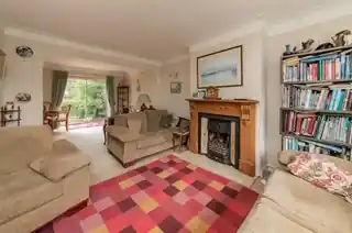 36 Featherstone Road, photo 3