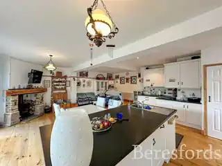 36 Glanville Drive, photo 3