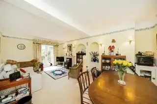 36 Hogarth Hill, photo 2