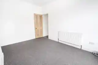 36 Leybourne Road, photo 3
