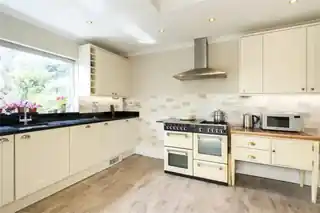 36 Myddelton Park, photo 4