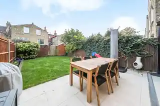 36 Norfolk House Road, photo 4