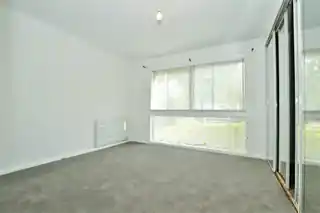 36 Oakley Close, photo 4