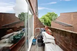 36 Partington Close, photo 4