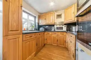 36 Riverdale Road, photo 3