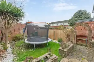36 Riverdale Road, photo 4