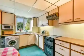 36 Wood End Avenue, photo 4
