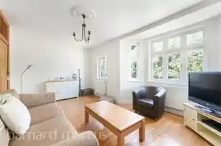 360 Carshalton Road, photo 4