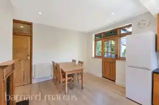 360 Carshalton Road, photo 3