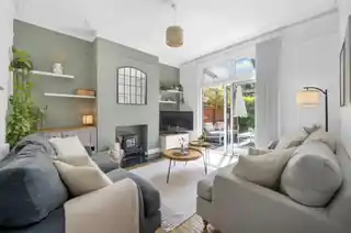 360 Ewell Road, photo 2