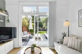 360 Ewell Road, photo 3
