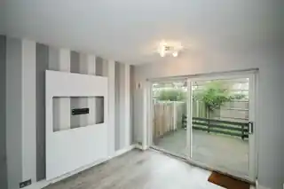 365 Lynmouth Avenue, photo 2