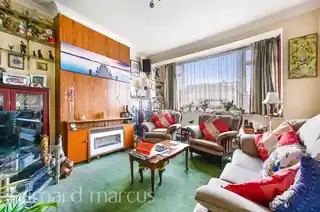 37 Ardrossan Gardens, photo 3