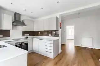 37 Balmoral Road, photo 3
