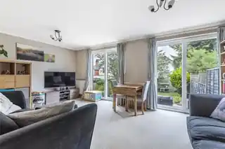 37 Bennett Close, photo 2