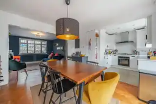 37 Clifton Road, photo 4