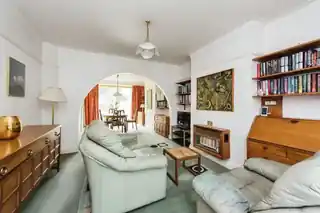 37 Constance Road, photo 3
