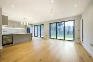 37 Cromford Way, photo 3