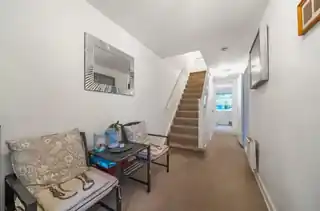 37 Eaton Drive, photo 4