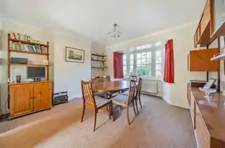 37 Evelyn Drive, photo 3