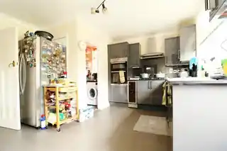 37 Eversley Avenue, photo 4