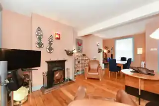 37 Harbinger Road, photo 2