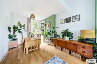37 Hornbuckle Close, photo 3