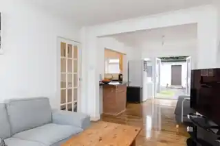 37 Lisbon Avenue, photo 3