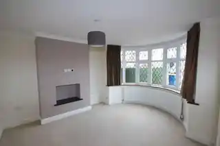 37 Lulworth Drive, photo 4