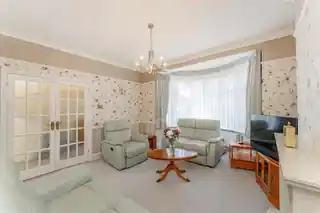 37 Park Drive, photo 4