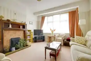 37 Parsonage Gardens, photo 4