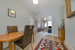 37 Pemberton Terrace, photo 3