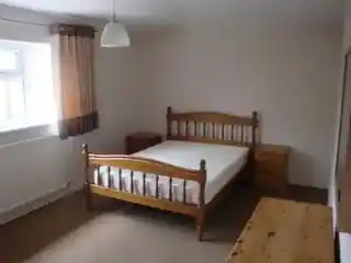 37 Poplar Walk, photo 4