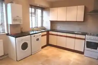 37 Poplar Walk, photo 2