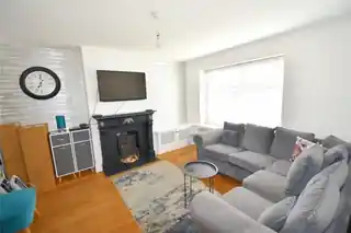 37 St Christopher Road, photo 2