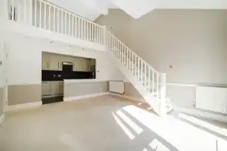 37 Thames Close, photo 2