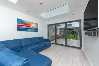 37 Tolworth Road, photo 3
