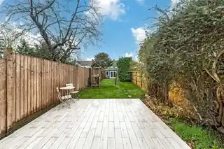 37 Tolworth Road, photo 4