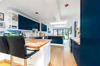 37 Tolworth Road, photo 2