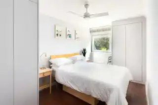 37 Tomlinson Close, photo 4
