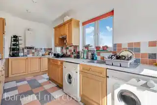37 Victoria Road, photo 3