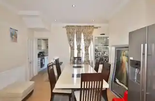 37 Vine Street, photo 2