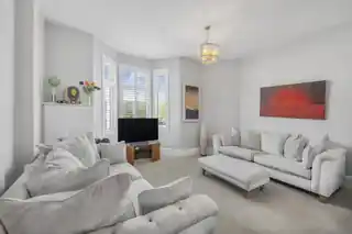 37 Whateley Road, photo 2
